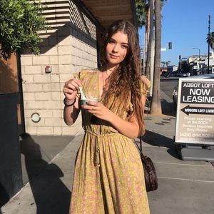 Meet your Posher, Isabella